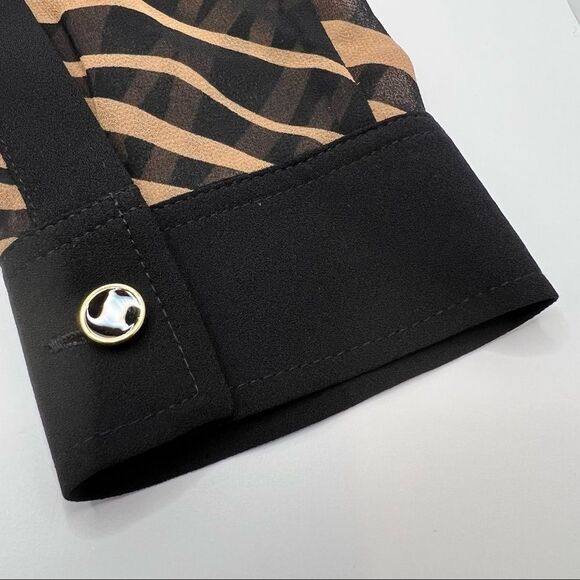 Anne Klein • Button-up Zebra Print Shirt - Picture 8 of 8